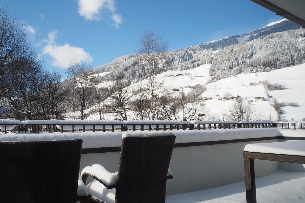 Apartment Smaragdblick Wildkogel ブラームベルク・アム・ヴィルトコーゲル エクステリア 写真